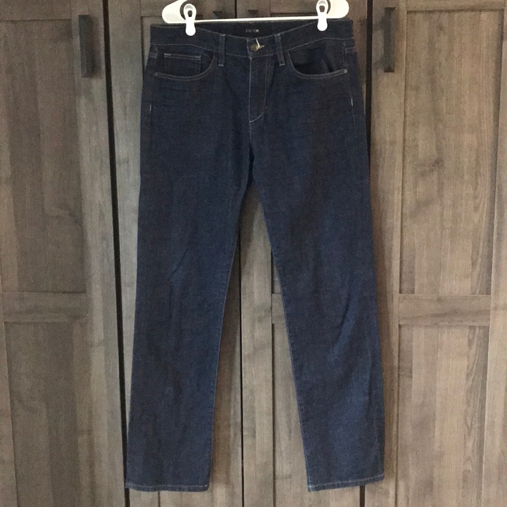 Joe’s Jeans 34 x 33 the classic blue jeans